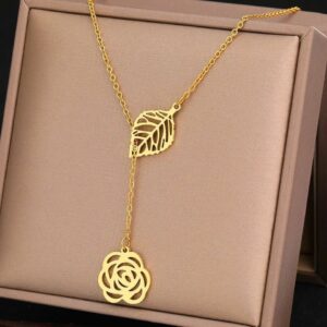 Temperament Leaf Rose Necklace