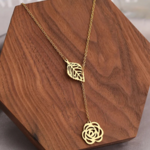 Temperament Leaf Rose Necklace